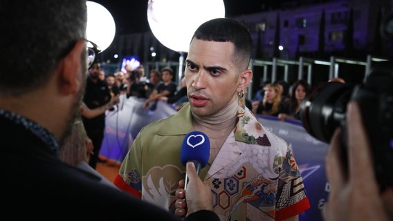 Mahmood auf dem roten Teppich. © eurovision.tv Foto: Andres Putting