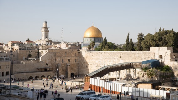Blick auf den Felsendom und die Klagemauer in Jerusalem, Israel.  Foto: Claudia Timmann