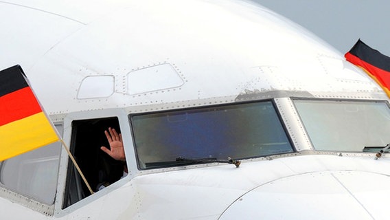 Lenas Ankunft in Hannover. © dpa-Bildfunk Foto: Maurizio Gambarini