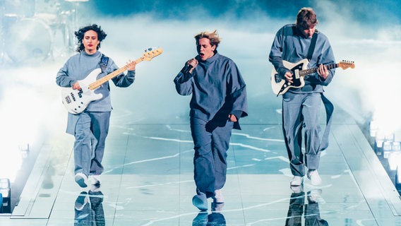 Die Band Katarsis auf der Bühne für Litauen in Basel  © eurovision.tv/EBU Foto: Sarah Louise Bennett