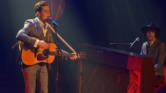 Die Künstler auf der Bühne in Amsterdam bei Eurovision in Concert © NDR Foto: Patricia Batlle
