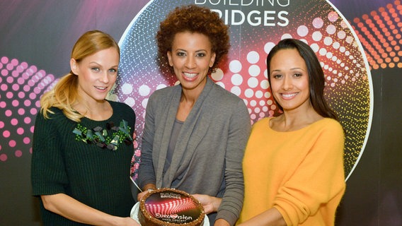 Die Moderatorinnen des Eurovision Song Contest 2015 Mirjam Weichselbraun, Arabella Kiesbauer und Alice Tumler © ORF/Thomas Ramstorfer Foto: Thomas Ramstorfer