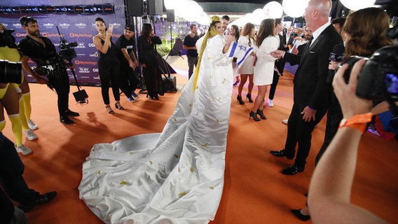 Netta  auf dem roten Teppich. © eurovision.tv Foto: Andres Putting