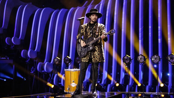 Waylon auf der Bühne in Lissabon. © eurovision.tv Foto: Thomas Hanses