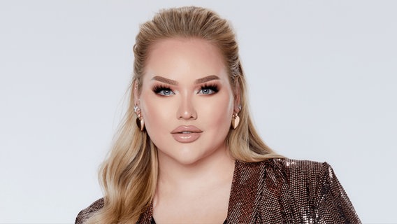 Die YouTuberin NikkieTutorials, Online Host des ESC 2020 in Rotterdam.  Foto: NPO/AVROTROS/NOS