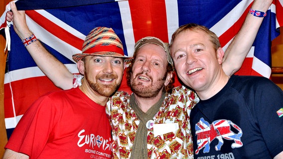 Britische ESC-Fans beim Clubtreffen der OGAE Deutschland in München im Januar 2011 © NDR Foto: Patricia Batlle