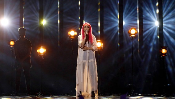 Cláudia-Pascoal auf der Bühne in Lissabon. © eurovision.tv Foto: Andres Putting