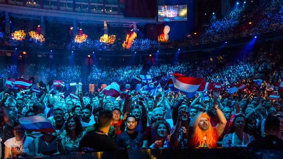 Blick vom Publikum auf die Bühne der Globe-Arena in Stockholm © eurovision.tv Foto: Anna Velikova (EBU)