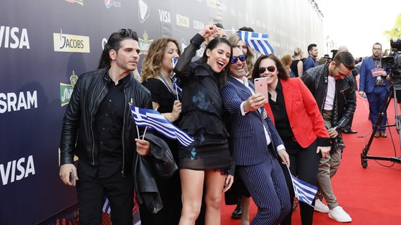 Demy aus Griechenland auf dem roten Teppich bei der Eröffnungszeremonie für den ESC in Kiew. © Eurovision.tv Foto: Andres Putting