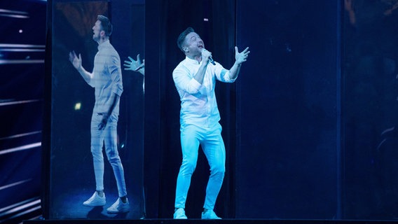 Für Russland steht Sergey Lazarev mit "Scream" auf der ESC-Bühne. © eurovision.tv Foto: Andres Putting