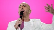 Für San Marino steht Serhat mit "Say Na Na Na" auf der ESC-Bühne. © eurovision.tv Foto: Thomas Hanses