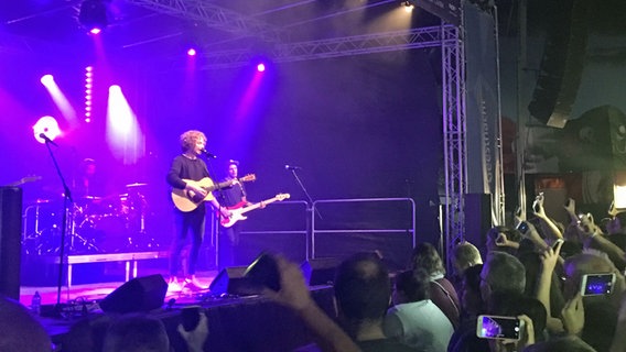 Michael Schulte bei einem Konzert in Geesthacht © Eurovision.de Foto: Marcel Stober