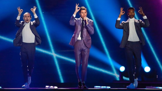 Erste Probe in Kiew für Robin Bengtsson aus Schweden mit "I Can't Go On" © eurovision.tv Foto: Andres Putting