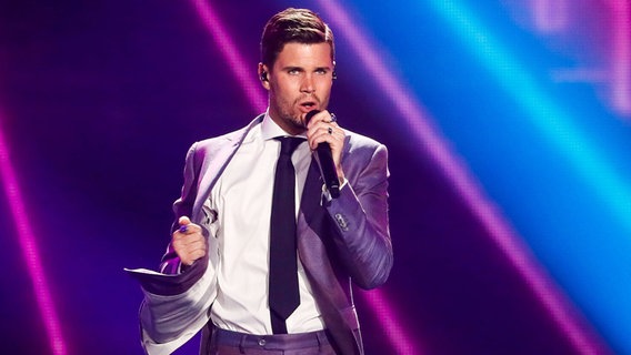 Erste Probe in Kiew für Robin Bengtsson aus Schweden mit "I Can't Go On" © eurovision.tv Foto: Andres Putting