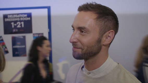 Der ESC Gewinner Måns Zelmerlöw aus dem Jahr 2015 nach dem ESC-Finale in Tel Aviv 2019. © NDR 