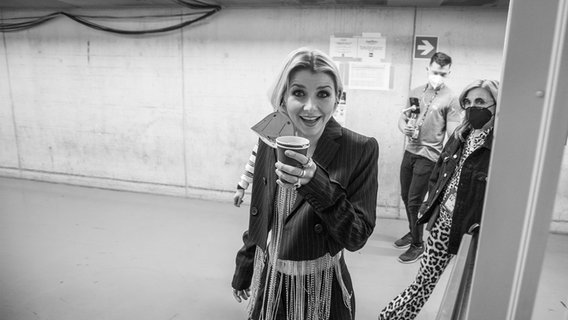 Cornelia Jakobs (Schweden) im Backstage-Bereich. © eurovision.tv/EBU Foto: Andres Putting