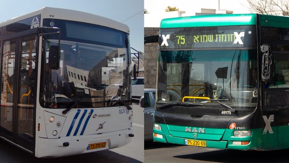 Zwei verschiedene Busse. Der eine ist arabisch, der andere jüdisch.  