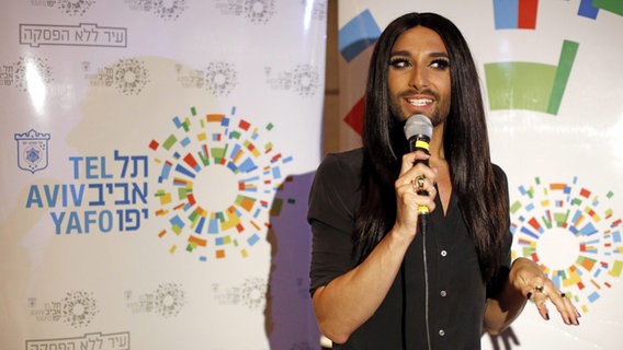 ESC-Gewinnerin Conchita Wurst bei der Gay-Pride-Parade in Tel Aviv.  Foto: Abir Sultan