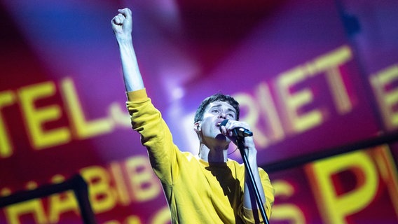 Für Tschechien steht Lake Malawi mit "Friend Of A Friend" auf der ESC-Bühne in Tel Aviv 2019. © eurovision.tv Foto: Andres Putting