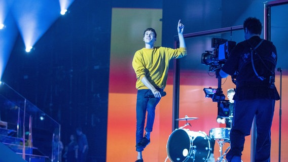 Für Tschechien steht Lake Malawi mit "Friend Of A Friend" auf der ESC-Bühne in Tel Aviv 2019. © eurovision.tv Foto: Andres Putting