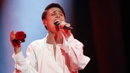 Alekseev auf der Bühne in Lissabon. © eurovision.tv Foto: Andres Putting