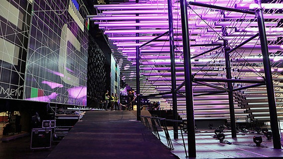 Die hochauflösende LED-Wand hinter der Bühne der Wiener Stadthalle © ORF.at/ Thomas Hangweyrer 