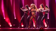 Eleni Foureira auf der Bühne. © NDR Foto: Rolf Klatt