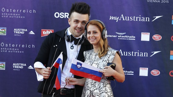 ESC Stars Maraaya aus Slowenien bei der Opening Ceremony vor dem Wiener Rathaus  Foto: Rolf Klatt