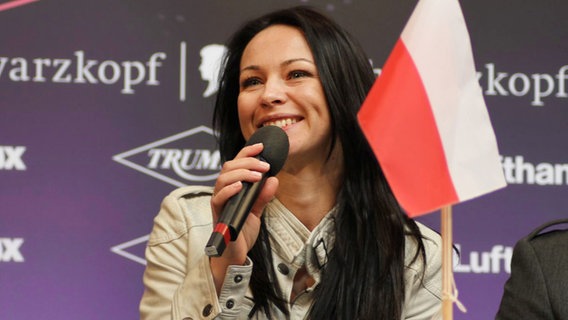 Magdalena Tul bei ihrer Pressekonferenz am 01.05.2011 © EBU Foto: Elke Roels