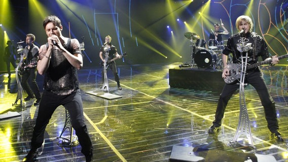 Die Band Litesound aus Weißrussland mit dem Song "We Are The Heroes". © Eurovision TV Foto: Thomas Hanses