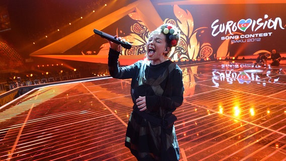 Die albanische Sängerin Rona Nishliu. © Eurovision TV Foto: Andres Putting
