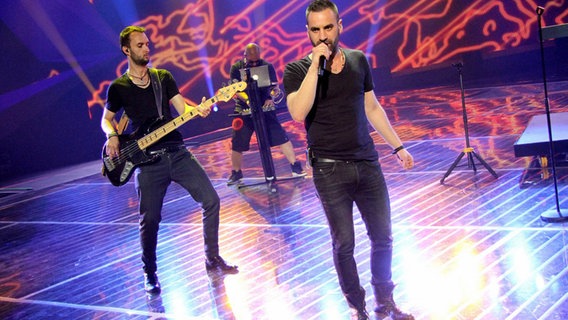 Für Ungarn singen Compact Disco den Song "Sound Of Our Hearts". © Eurovision TV Foto: Elke Roels