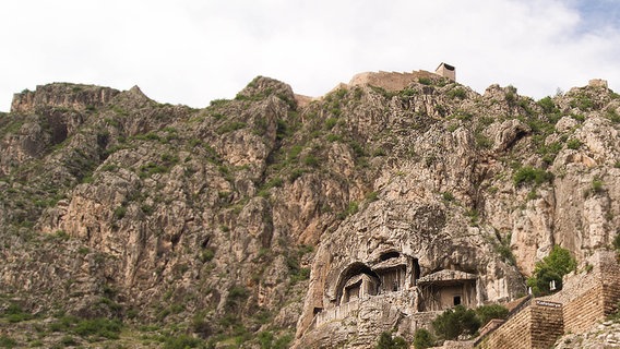 Die in Felsen gehauenen Gräber pontischer Könige besuchten Antje und Felix nicht.  