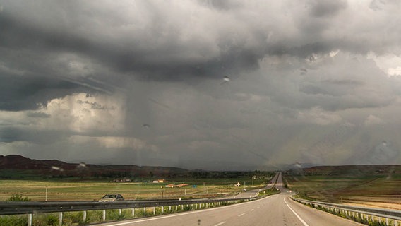 Regen auf dem Weg nach Corum  