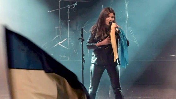 Ruslana auf der Bühne in Hannover  