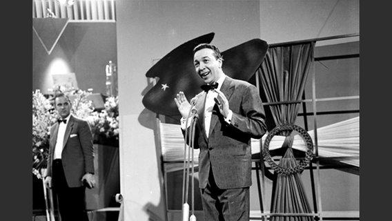 André Claveau trat 1958 für Frankreich an und gewann den Grand Prix. © eurovision.tv 