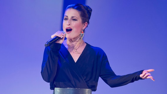 Ann Sophie singt bei Eurovision in Concert in Amsterdam © NDR Foto: Rolf Klatt