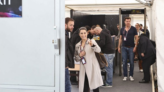 Ann Sophie bei ihrer Ankunft zur ersten Probe in Wien in der Stadthalle © EBU Foto: Thomas Hanses