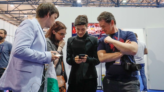 Kristian Kostov im Backstage-Bereich des Messezentrums in Kiew. © Eurovision.tv Foto: Andres Putting