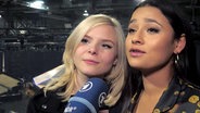 Die S!sters Carlotta Truman und Laurita nach dem ESC-Finale 2019 in Tel Aviv.  