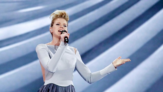 Levina auf der ESC-Bühne in Kiew. © Eurovision.tv Foto: Thomas Hanses
