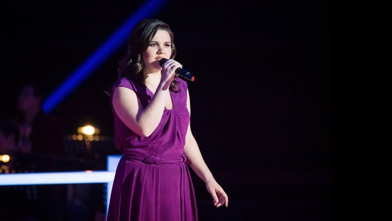 Dina Garipova singt auf der Bühne © Imago ITAR TASS 