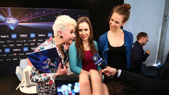 Die Band "Elaiza" im Interview. © NDR/RolfKlatt Foto: Rolf Klatt