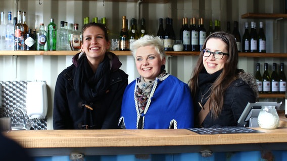 Die deutschen ESC-Teilnehmer Elaiza machen eine Stadtrundfahrt durch Kopenhagen. © eurovision.de Foto: Rolf Klatt