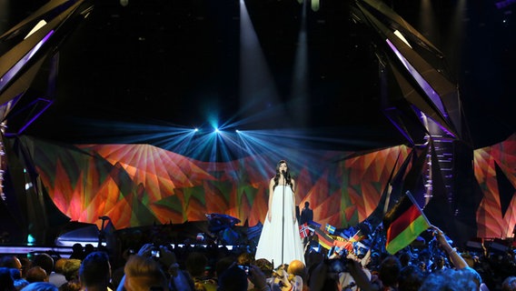 Birgit Õigemeel auf der Bühne beim ESC 2013. © NDR Foto: Rolf Klatt