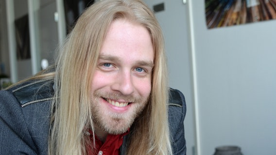 Eythor Ingi im Interview mit eurovision.de Eythor Ingi im Interview mit eurovision.de Foto: Patricia Batlle