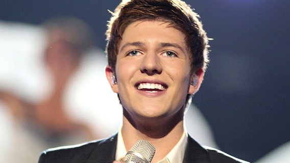 ESC-Finale 2010: Josh Dubovie aus Großbritanien © NDR Foto: Rolf Klatt
