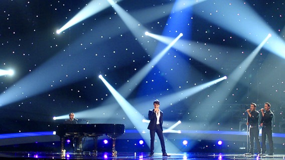 ESC-Finale 2010: Harel Skaat aus Israel © NDR Foto: Rolf Klatt