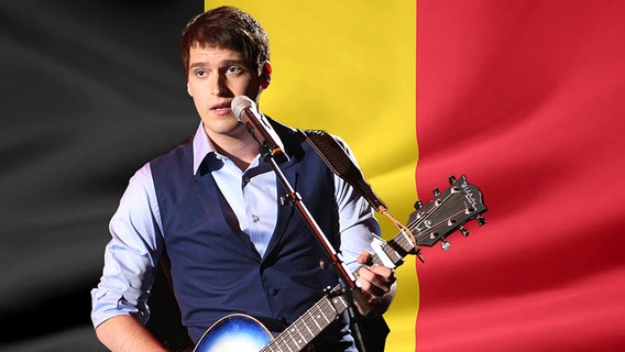 ESC-Finale 2010: Tom Dice aus Belgien © Flagge: Fotolia.com, Dice: NDR Foto: Flagge: Jürgen Priewe, Dice: Rolf Klatt