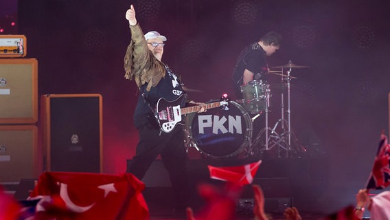 Pertti Kurikan Nimipäivät beim ESC in Wien. © NDR Foto: Rolf Klatt
